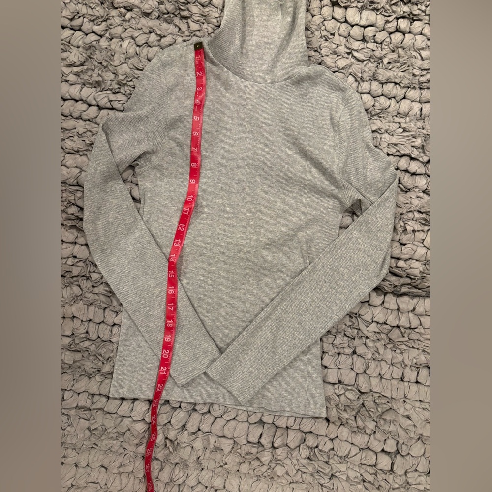 Quince Organic Cotton Heather Grey Micro Ribbed Turtleneck - Picture 6 of 7